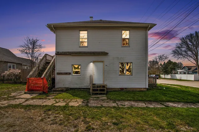 $89,500 | 202 Poplar Street, Three Oaks, MI 49128