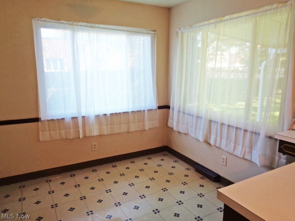 25986 Highland Road Cleveland, OH 44143 - Photo 9 of 25 Gallery Image 9