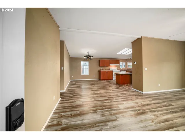 $110,000 | 835 Southeast 1st Avenue, Unit 14, Canby, OR 97013