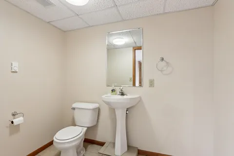 $464,900 | W203N16184 Pin Oak Circle, Jackson, WI 53037