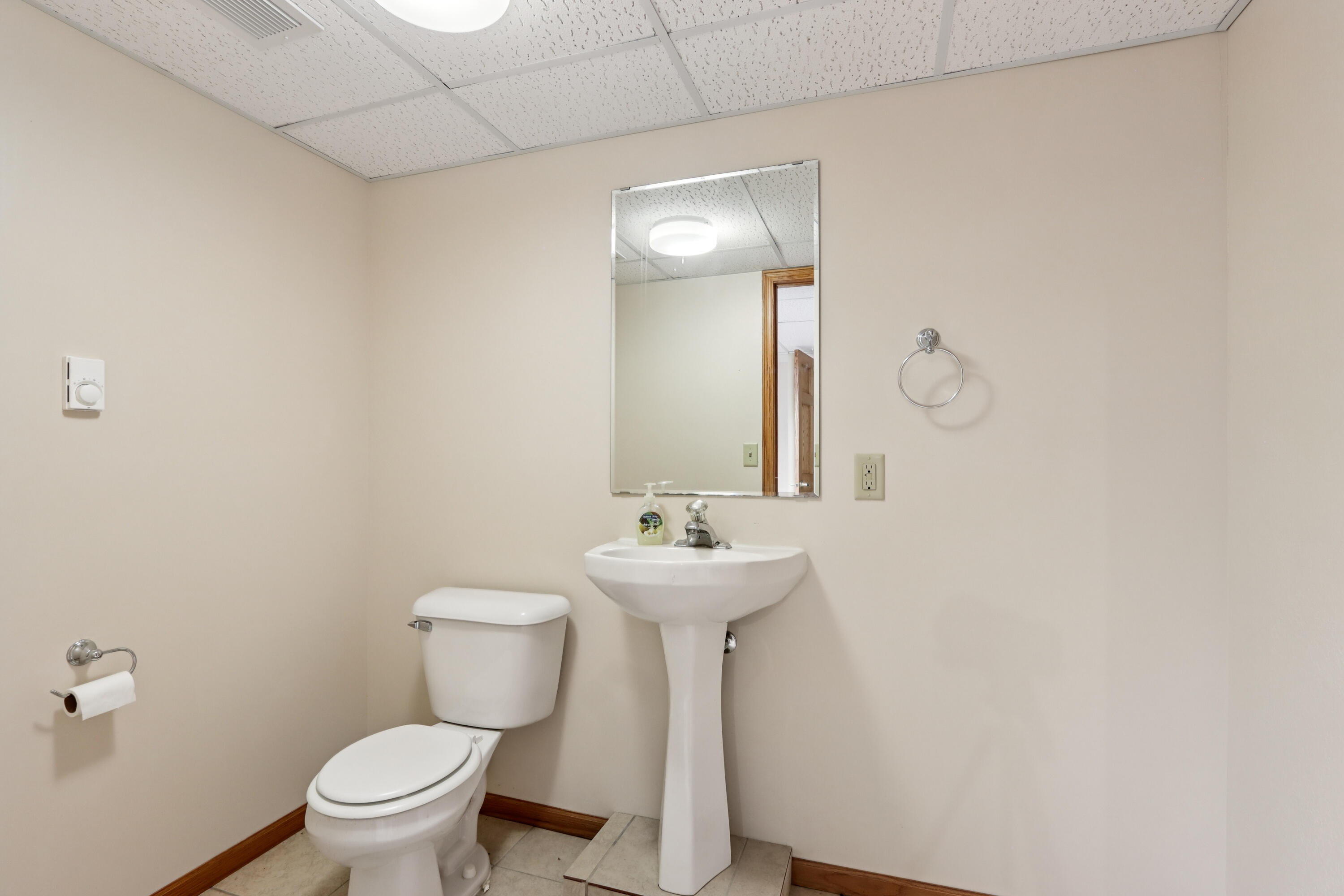 W203N16184 Pin Oak Circle Jackson, WI 53037 - Photo 33 of 45 37-print-W203N16184 Pin Oak Cir-S0807-03