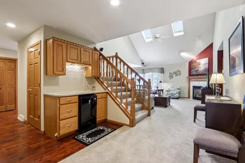 $464,900 | W203N16184 Pin Oak Circle, Jackson, WI 53037