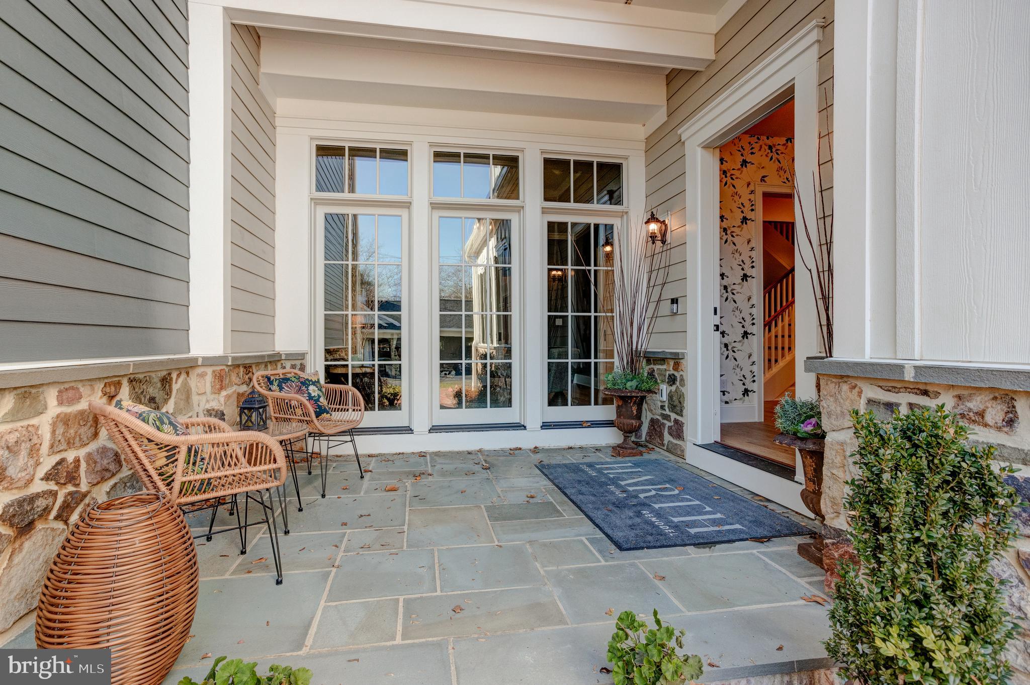 9 Richards Way Ambler, PA 19002 - Photo 2 of 37