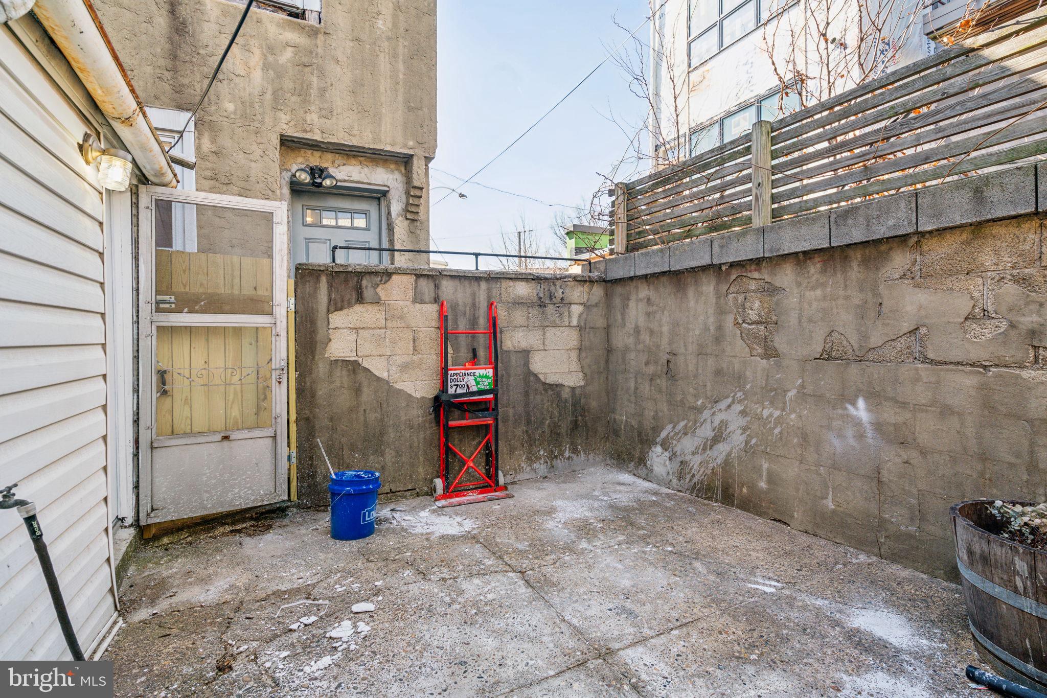 1314 South Warnock Street Philadelphia, PA 19147 - Photo 10 of 24