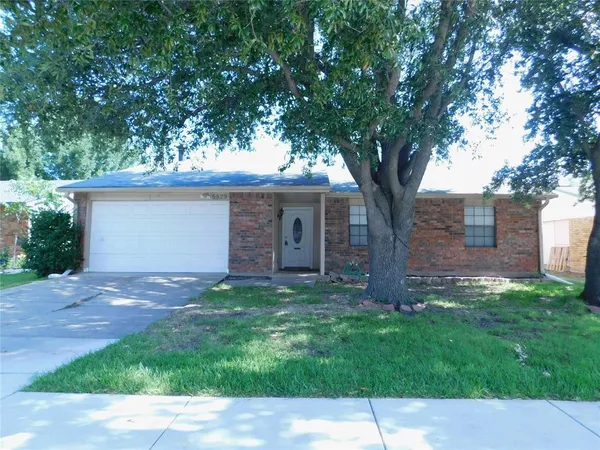 $2,150 | 5529 Gates Drive, The Colony, TX 75056