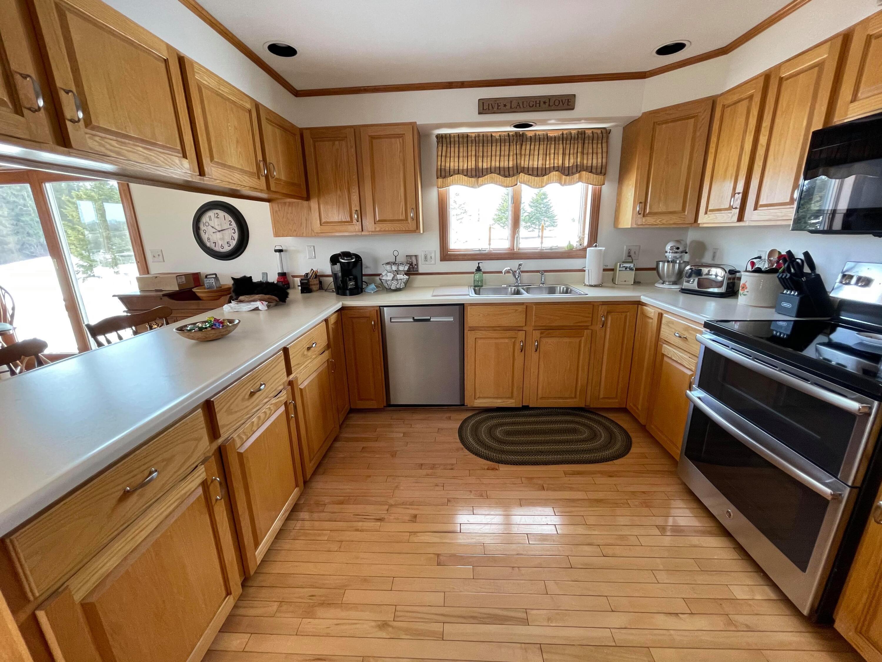 630 State Road Mapleton, ME 04757 - Photo 6 of 39 Kitchen