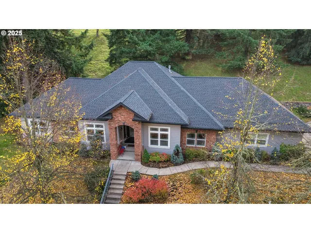 $879,000 | 3085 Summit Sky Boulevard, Eugene, OR 97405