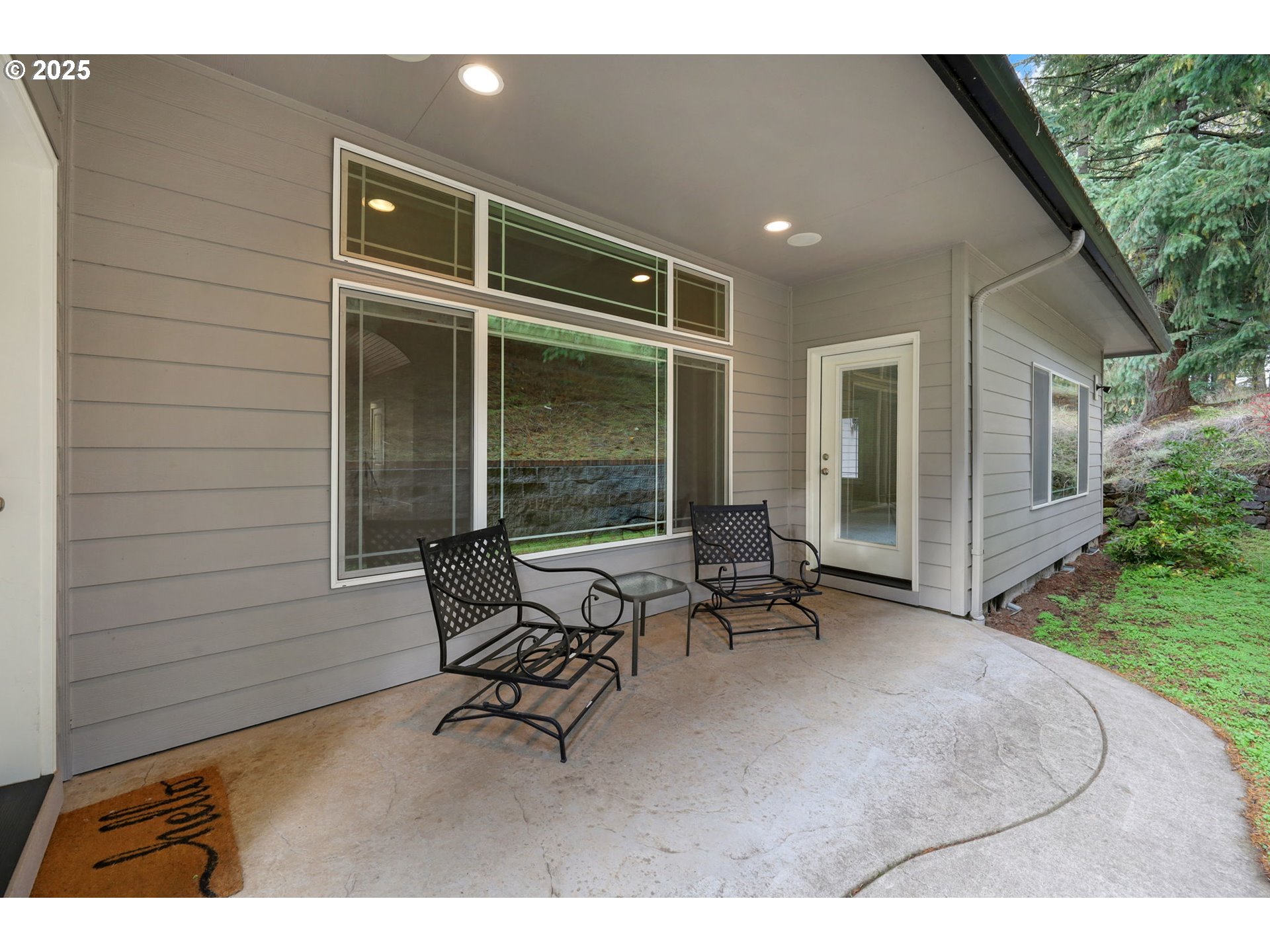 3085 Summit Sky Boulevard Eugene, OR 97405 - Photo 41 of 48 Patio