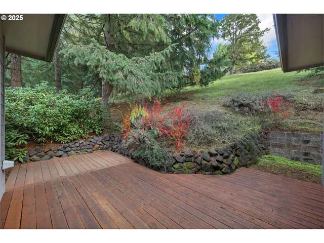 $879,000 | 3085 Summit Sky Boulevard, Eugene, OR 97405