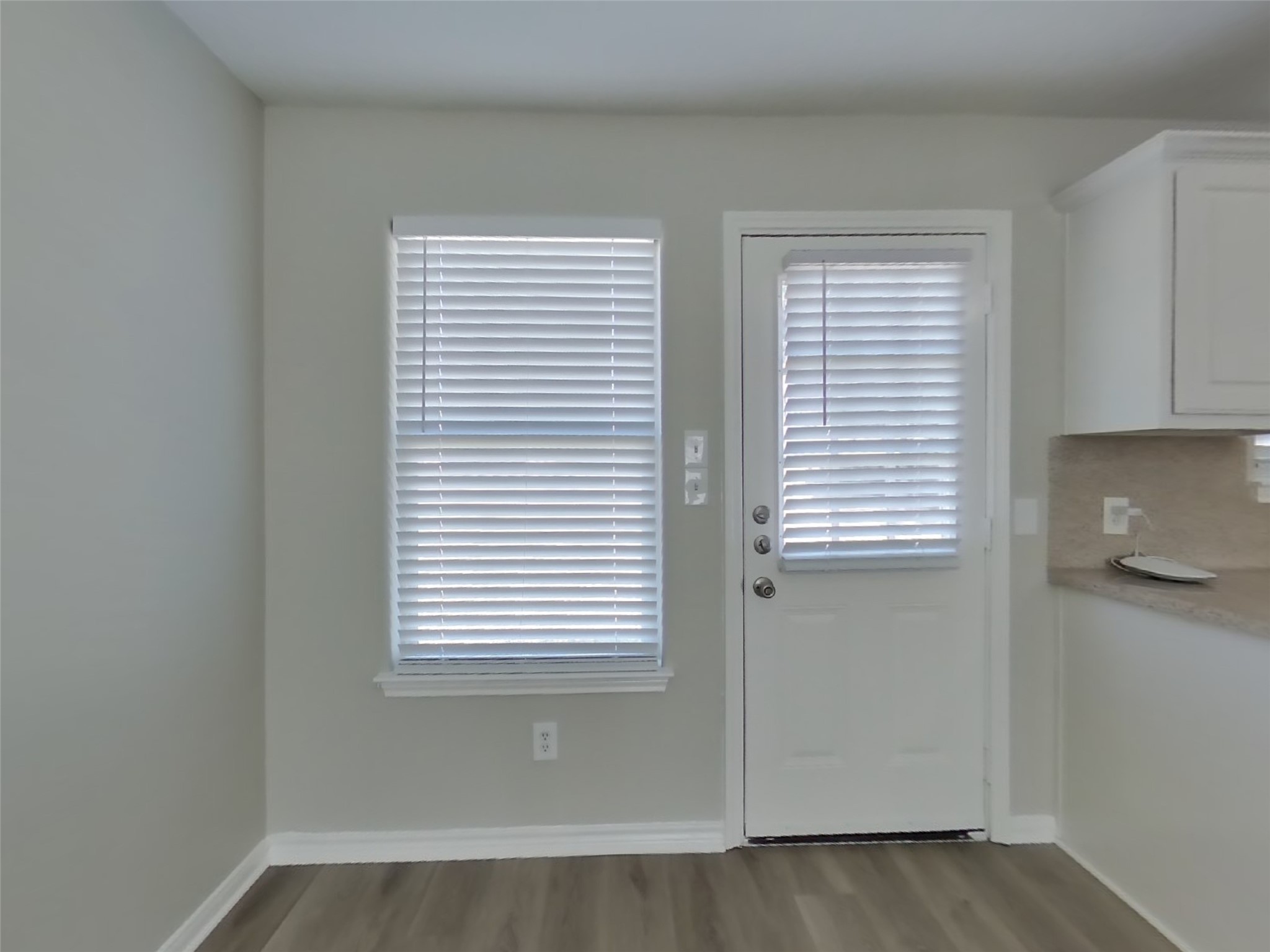 16295 Hidden Deer Lane Conroe, TX 77302 - Photo 3 of 16