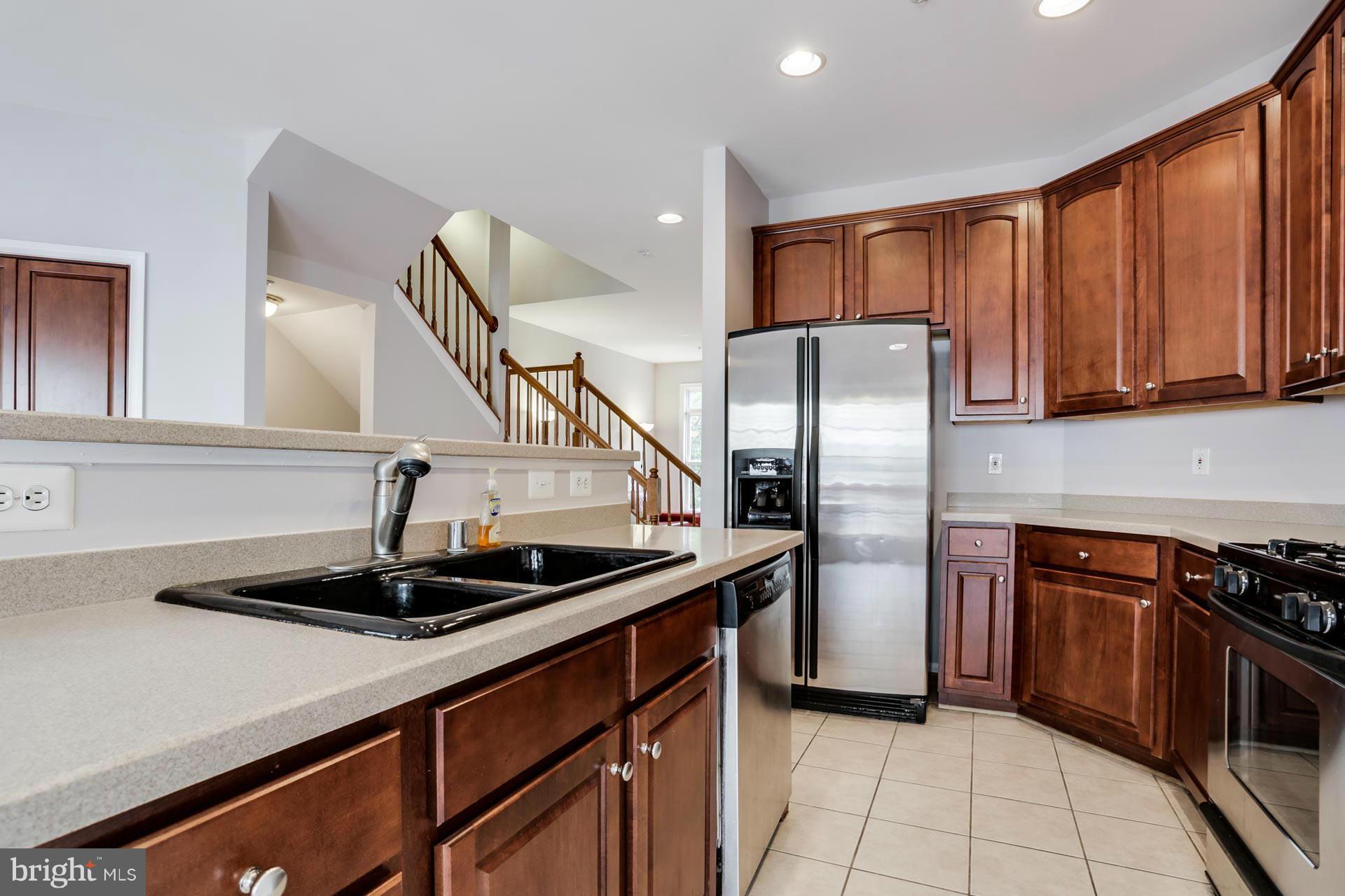 10225 Rutland Round Road, Unit 33 Columbia, MD 21044 - Photo 9 of 30 Kitchen