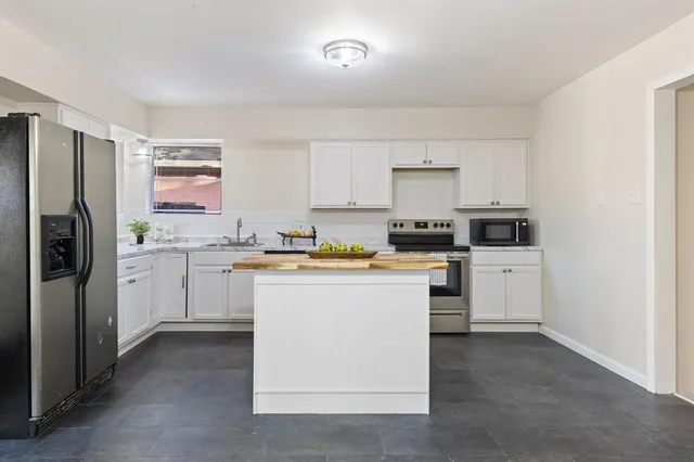 $259,000 | 210 Old Mill Lane, Dallas, TX 75217