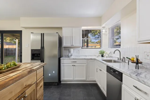 $259,000 | 210 Old Mill Lane, Dallas, TX 75217