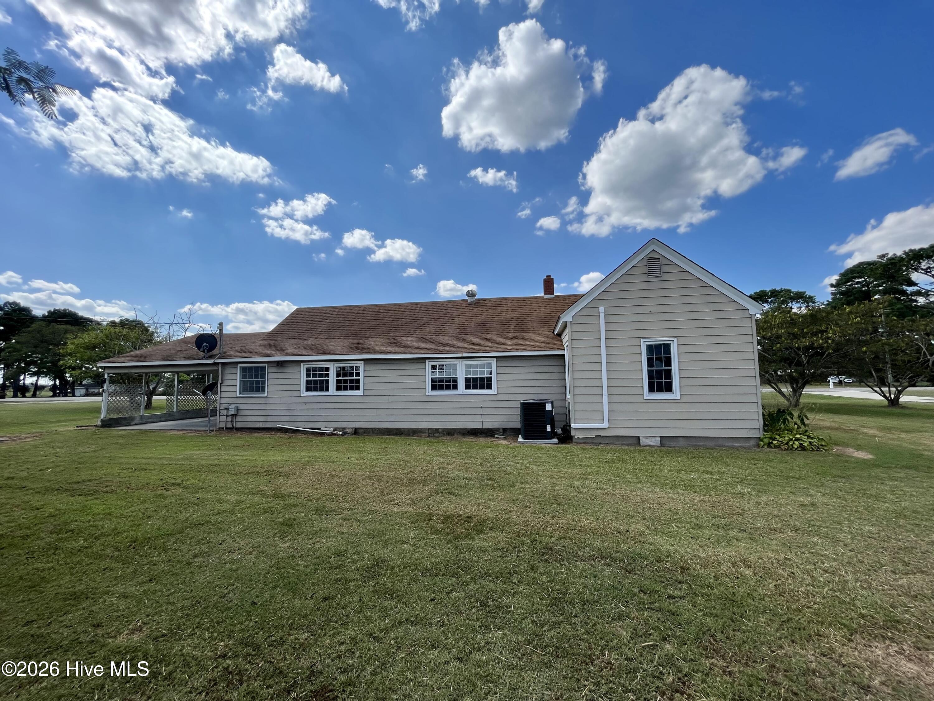 784 South Sandy Hook Road Shawboro, NC 27973 - Photo 5 of 14