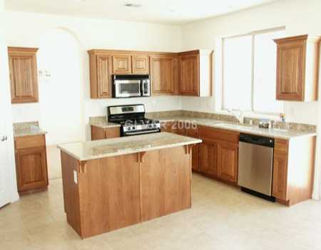 9475 McCombs Street Las Vegas, NV 89123 - Photo 2 of 8 Kitchen.