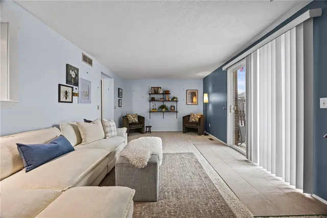 $179,900 | 12 Carriage Court, Farmington, NY 14425