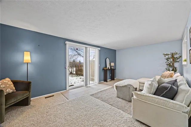 $179,900 | 12 Carriage Court, Farmington, NY 14425