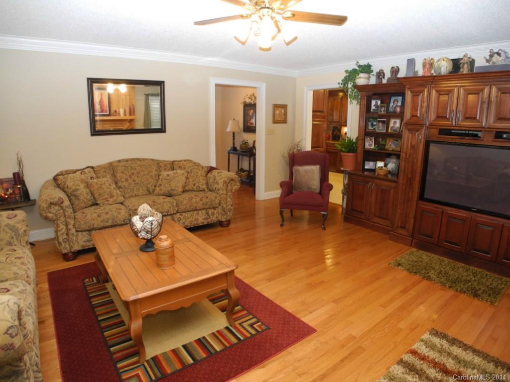 213 Shadowbrook Road Stanley, NC 28164 - Photo 3 of 24 Gallery Image 3