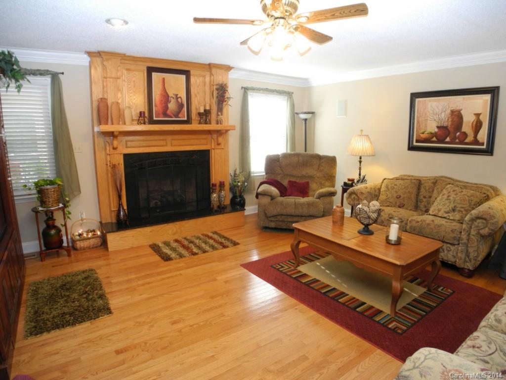 213 Shadowbrook Road Stanley, NC 28164 - Photo 4 of 24 Gallery Image 4