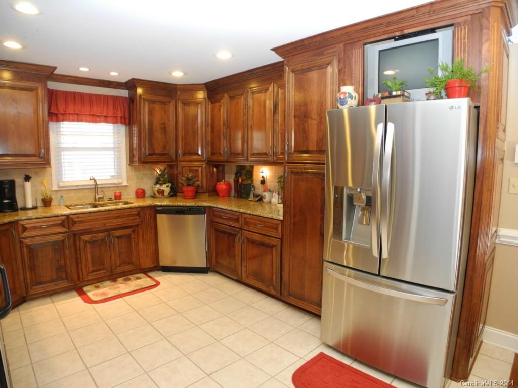 213 Shadowbrook Road Stanley, NC 28164 - Photo 8 of 24 Gallery Image 8