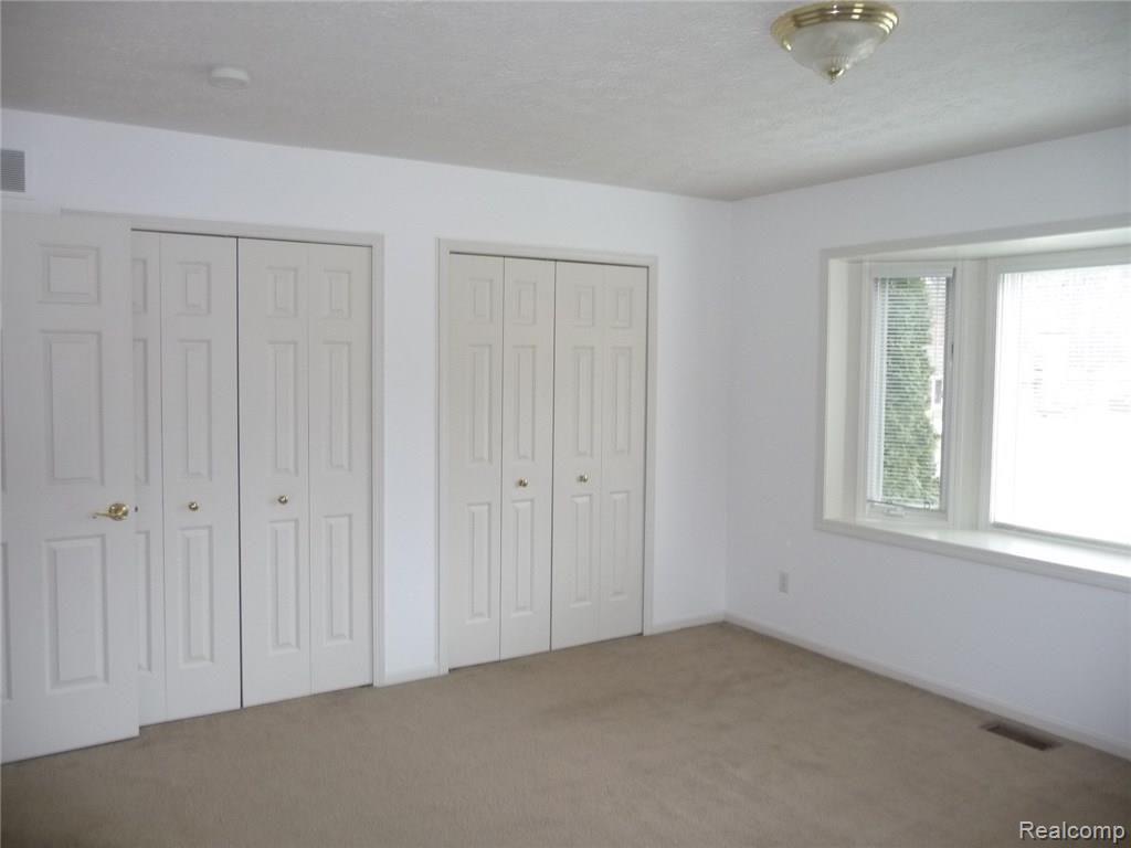 18175 Meridian Road Grosse Ile, MI 48138 - Photo 14 of 32 003 - Copy.JPG
