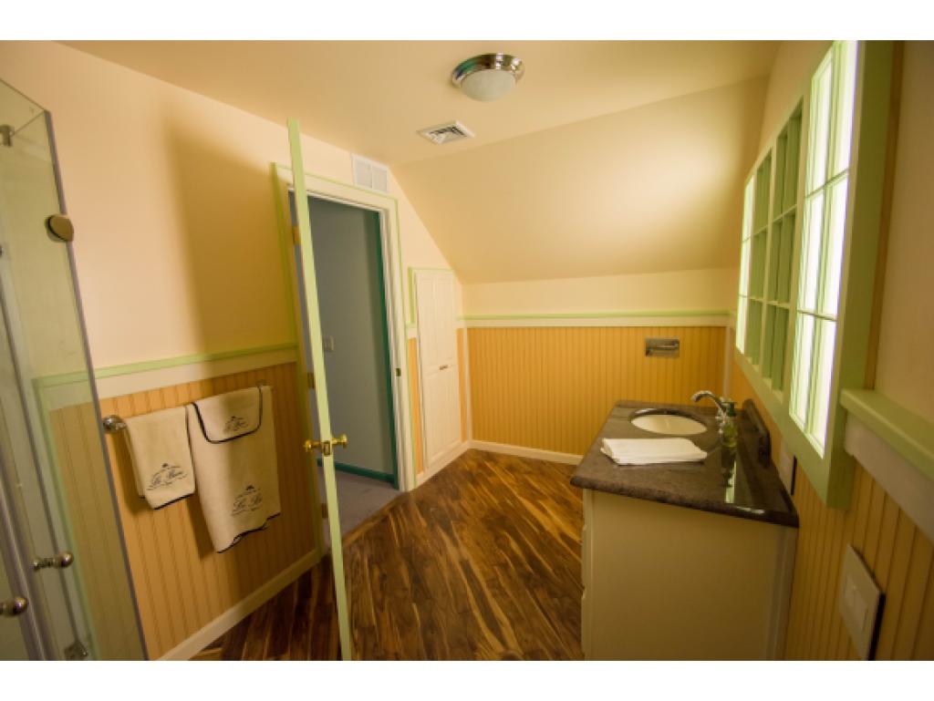 255 Mile Slip Road Milford, NH 03055 - Photo 21 of 32 Gallery Image 21