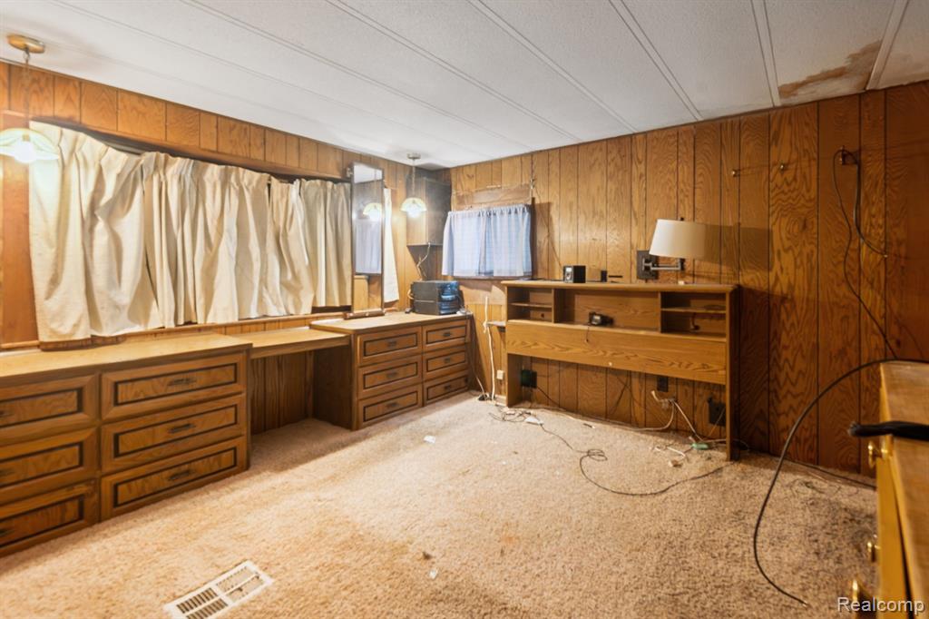 4800 South Huron Road Standish, MI 48658 - Photo 8 of 31