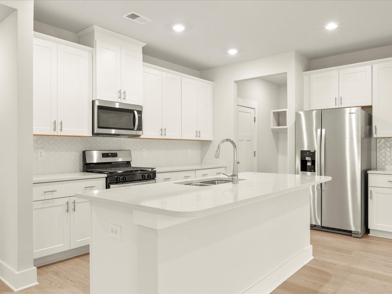 305 Roderick Lane Greenville, SC 29605 - Photo 13 of 46 Gallery Image 13