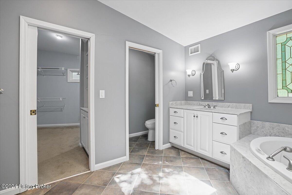 3613 Trail Ridge Road Louisville, KY 40241 - Photo 39 of 70 Primary Bathroom