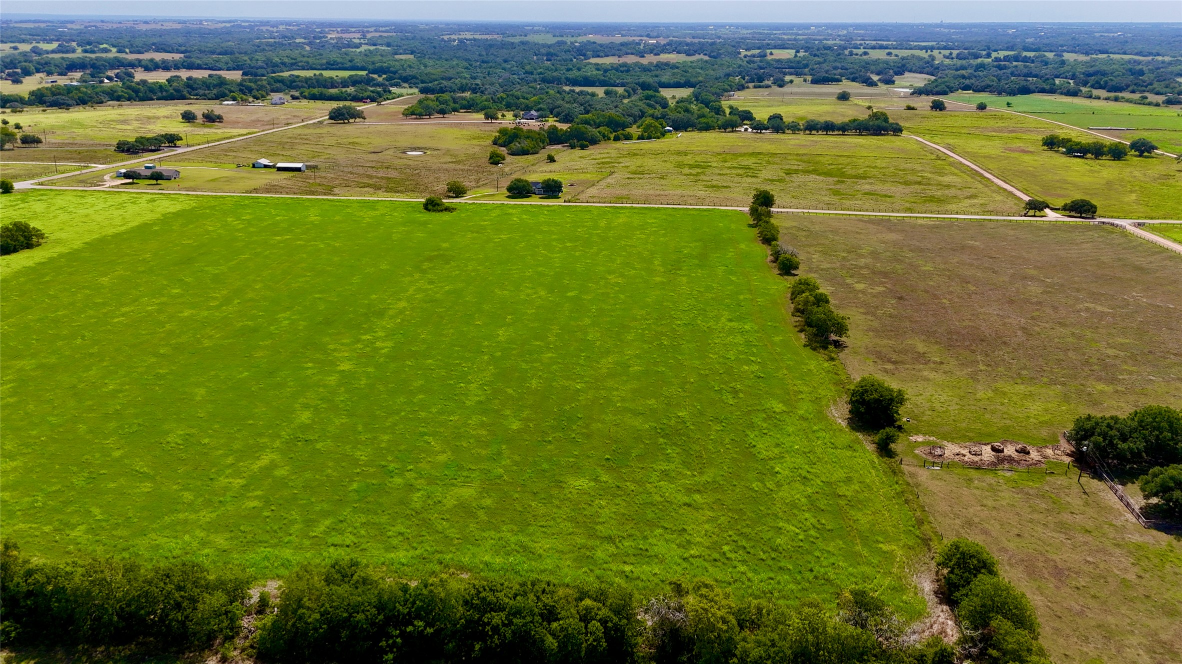 4 Company Field Road Schulenburg, TX 78956 - Photo 10 of 16 a view of a city with an ocean view