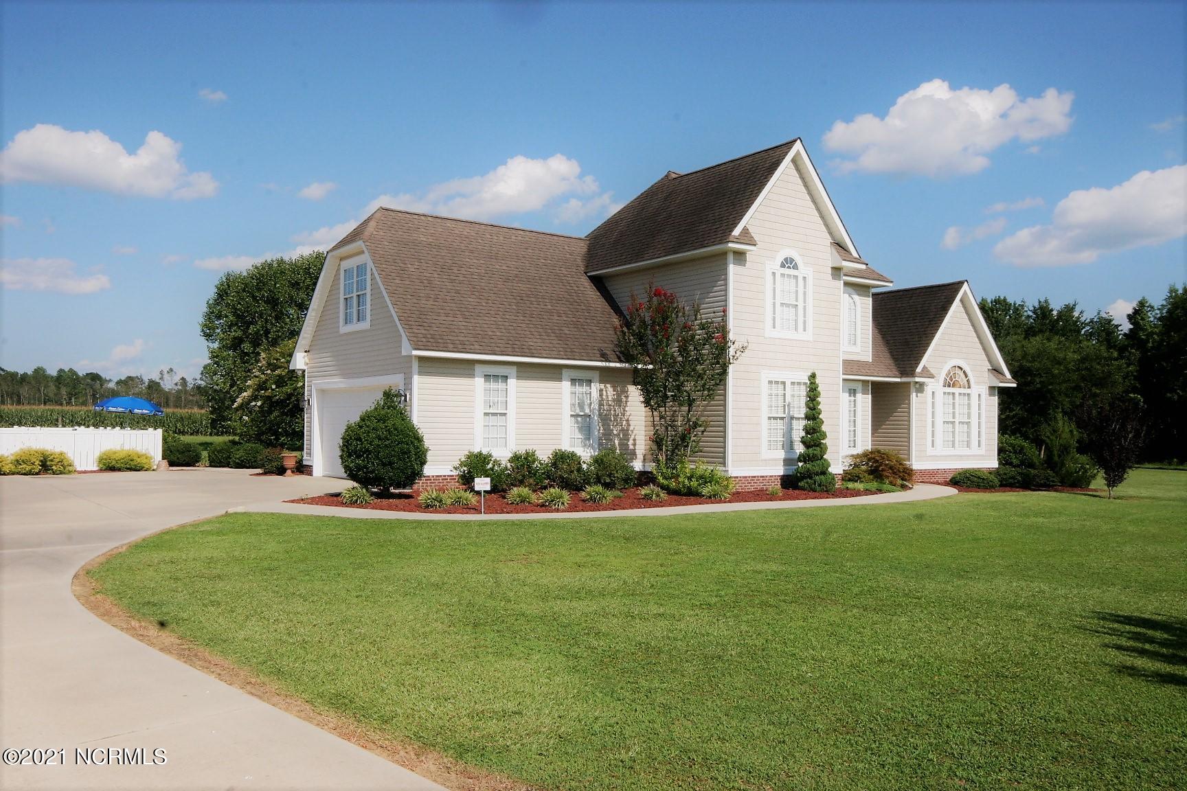 3645 Rosindale Road Clarkton, NC 28433 - Photo 27 of 28 Paved Drive, Attached 2 Car Garage