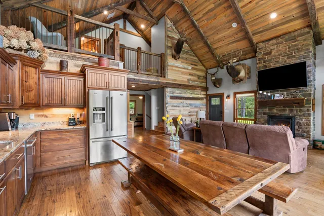 $3,189,000 | 19108 County Street East, Richland Center, WI 53581