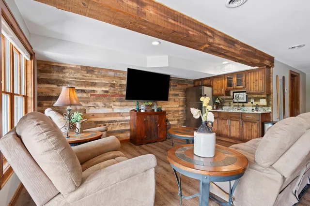 $3,189,000 | 19108 County Street East, Richland Center, WI 53581