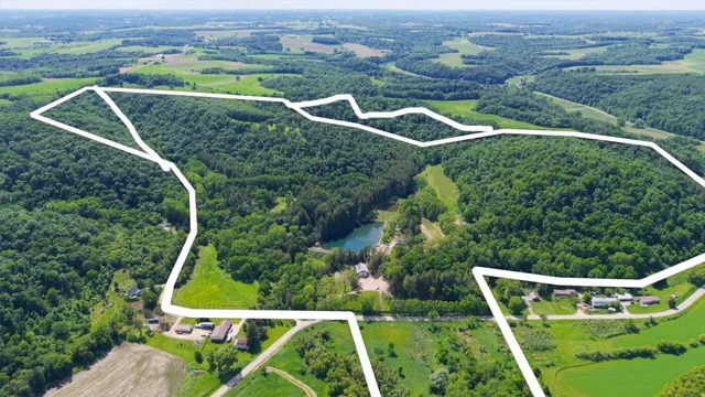 $3,189,000 | 19108 County Street East, Richland Center, WI 53581
