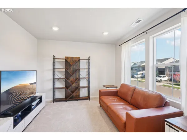 $529,900 | 3737 Southwest Redfern Avenue, Gresham, OR 97080