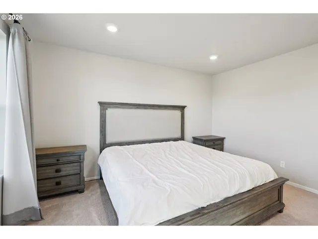 $529,900 | 3737 Southwest Redfern Avenue, Gresham, OR 97080