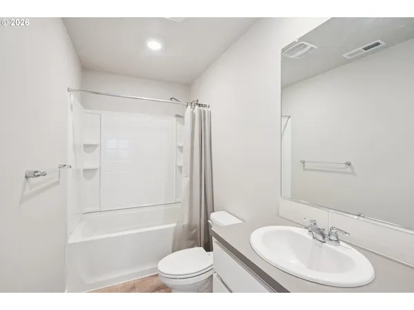 $529,900 | 3737 Southwest Redfern Avenue, Gresham, OR 97080