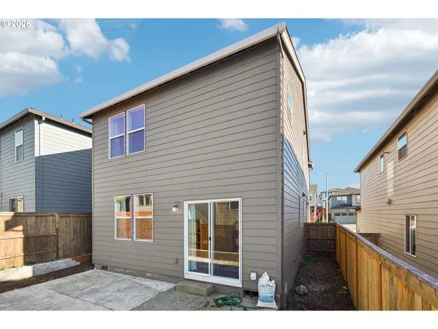 $529,900 | 3737 Southwest Redfern Avenue, Gresham, OR 97080