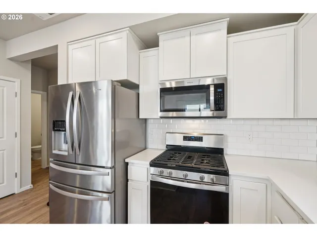 $529,900 | 3737 Southwest Redfern Avenue, Gresham, OR 97080