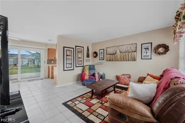 $179,900 | 2013 Clipper Terrace, LaBelle, FL 33935
