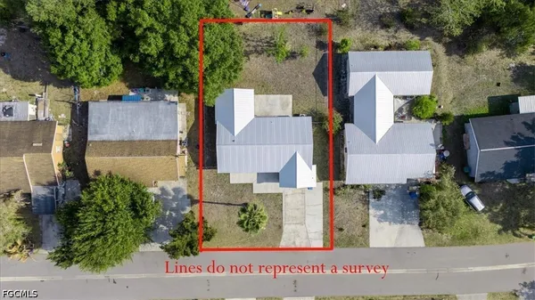 $179,900 | 2013 Clipper Terrace, LaBelle, FL 33935