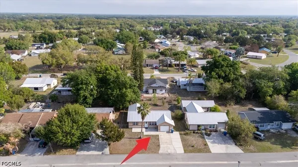 $179,900 | 2013 Clipper Terrace, LaBelle, FL 33935