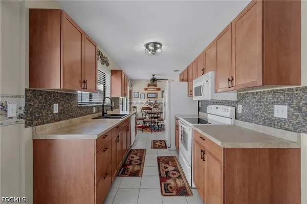 $179,900 | 2013 Clipper Terrace, LaBelle, FL 33935
