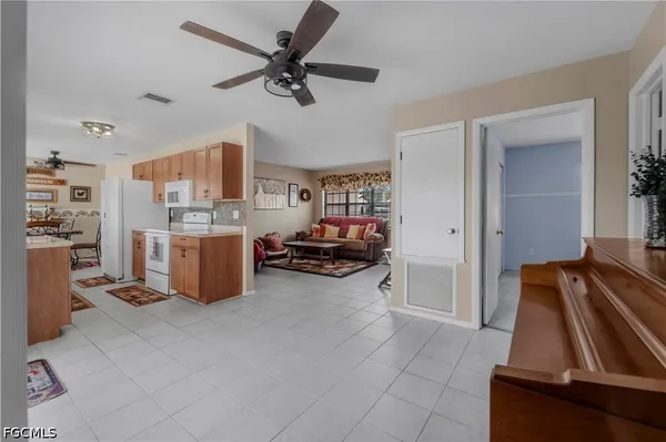 $179,900 | 2013 Clipper Terrace, LaBelle, FL 33935