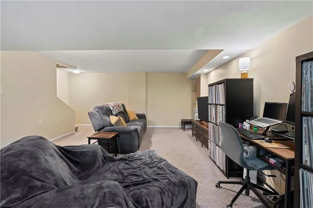 $99,000 | 320 Avenue A, Pittsburgh, PA 15221