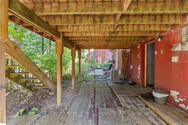 $99,000 | 320 Avenue A, Pittsburgh, PA 15221