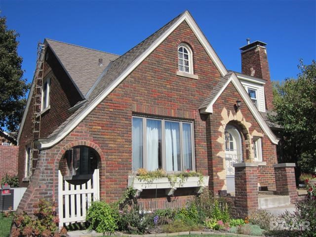 111 West Locust Street Canton, IL 61520 - Photo 2 of 36 Gallery Image 2