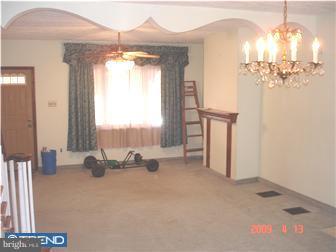 6116 Reedland Street Philadelphia, PA 19142 - Photo 8 of 11 Gallery Image 8