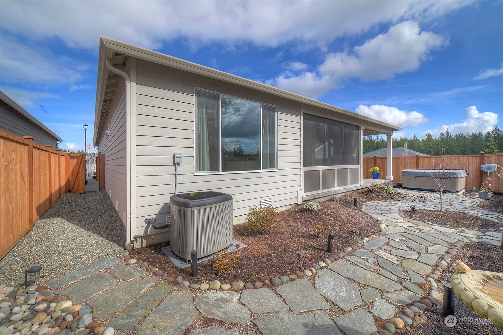 5566 Kinross Rd Port Orchard Southwest Port Orchard, WA 98367 - Photo 26 of 31 Gallery Image 26