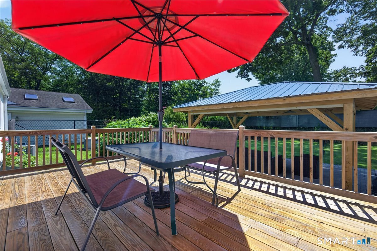 11 Derby Road Norwalk, CT 06854 - Photo 28 of 29 Gallery Image 28